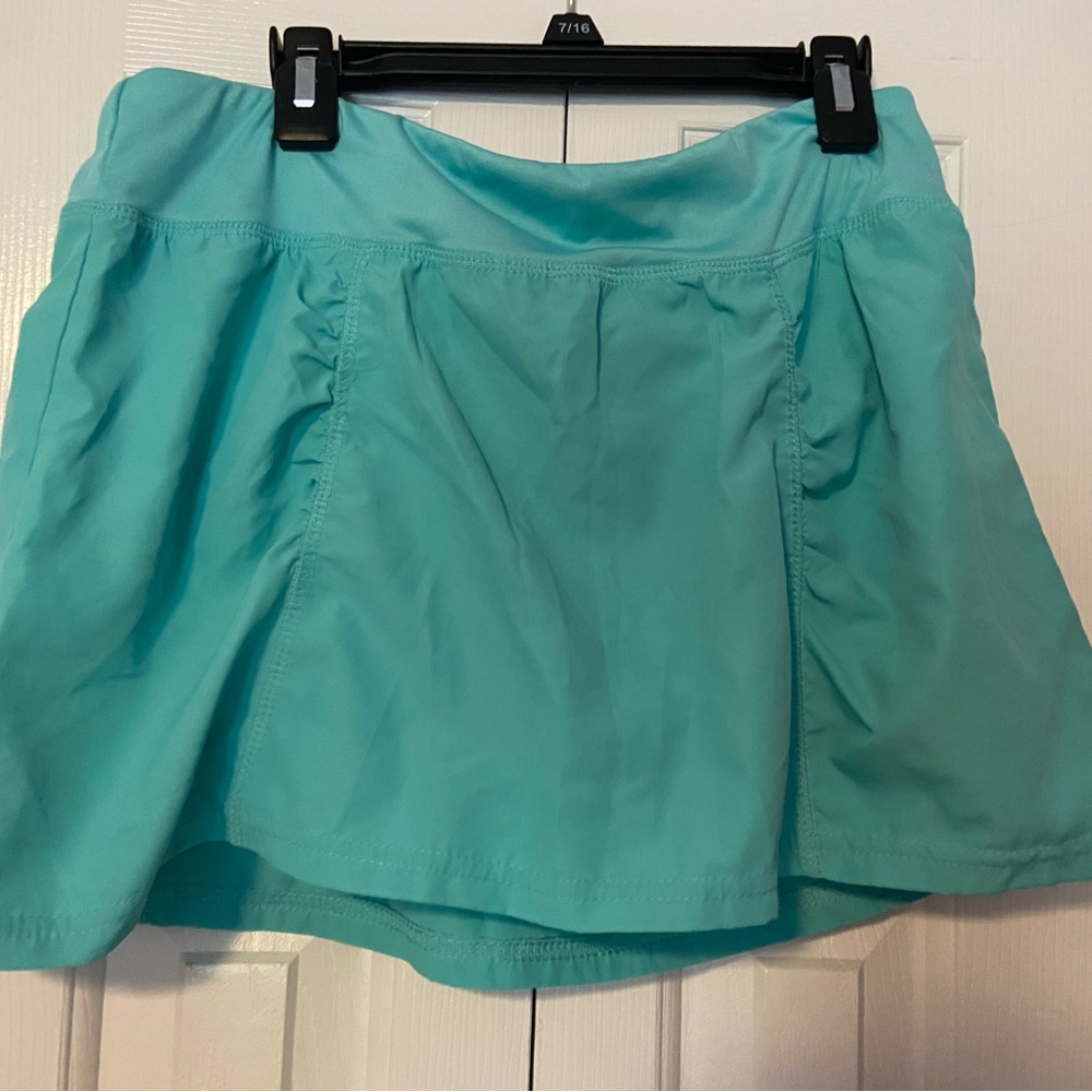 Girls Xl exercise skirt with built in shorts